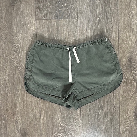 Aritzia Azure Skies Trope Shorts Chambray Drawstring Waist Army Green Size XXS - Picture 3 of 15